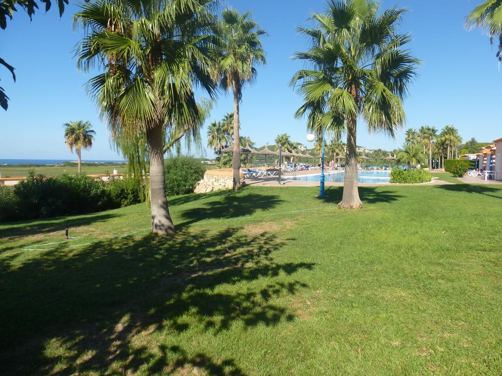 Apartamentos Mar Blau Son Bou Exterior photo
