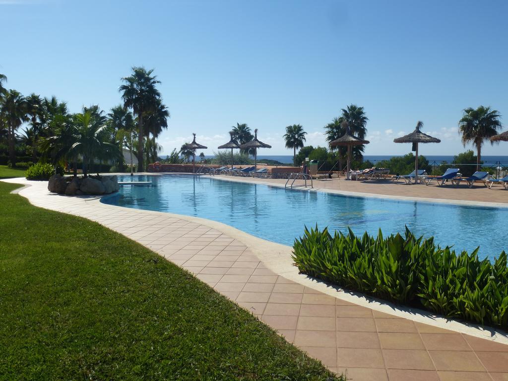Apartamentos Mar Blau Son Bou Exterior photo
