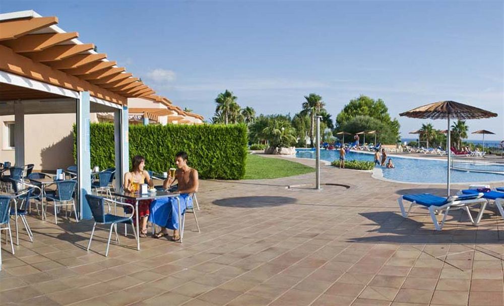 Apartamentos Mar Blau Son Bou Exterior photo